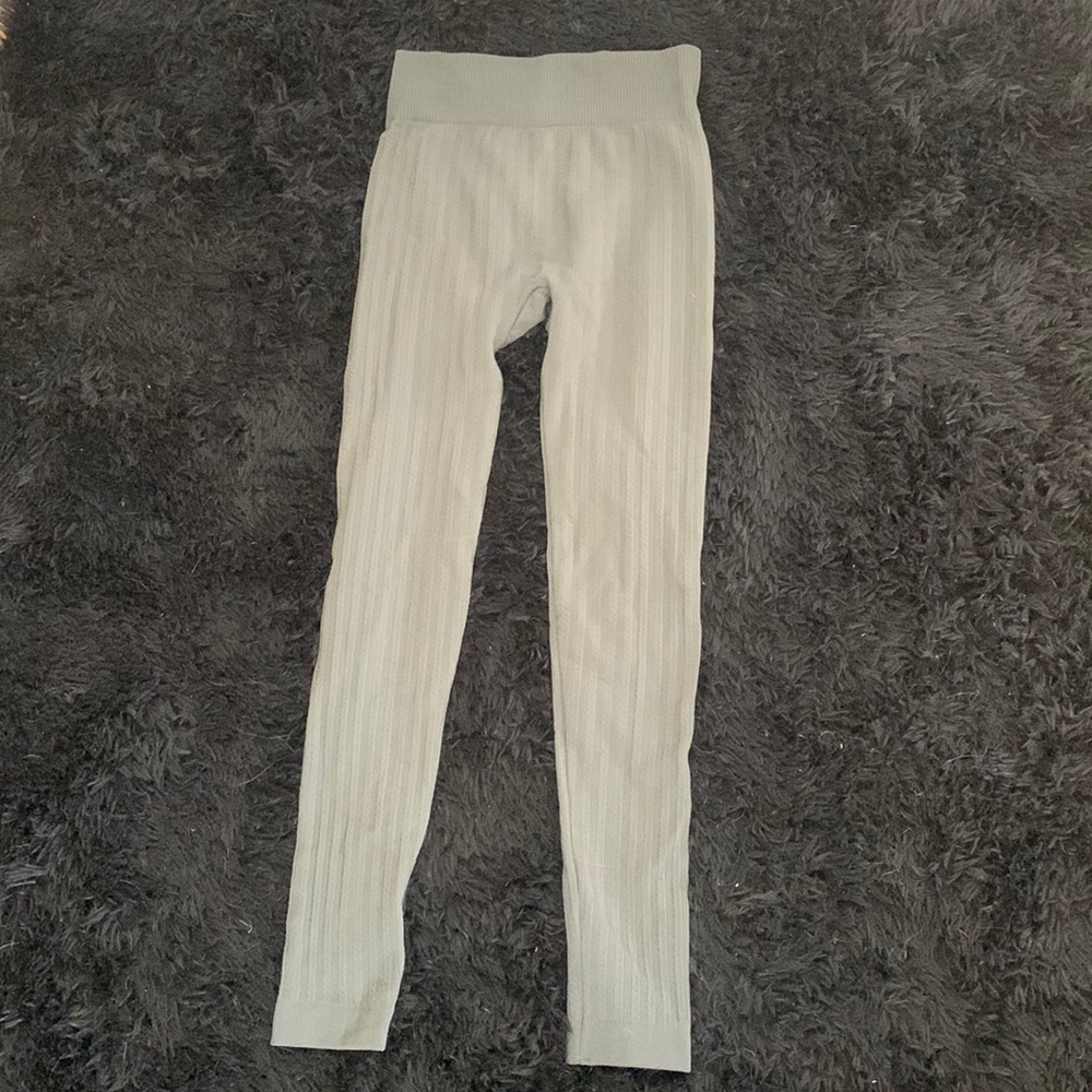 grey fleece leggings, size S